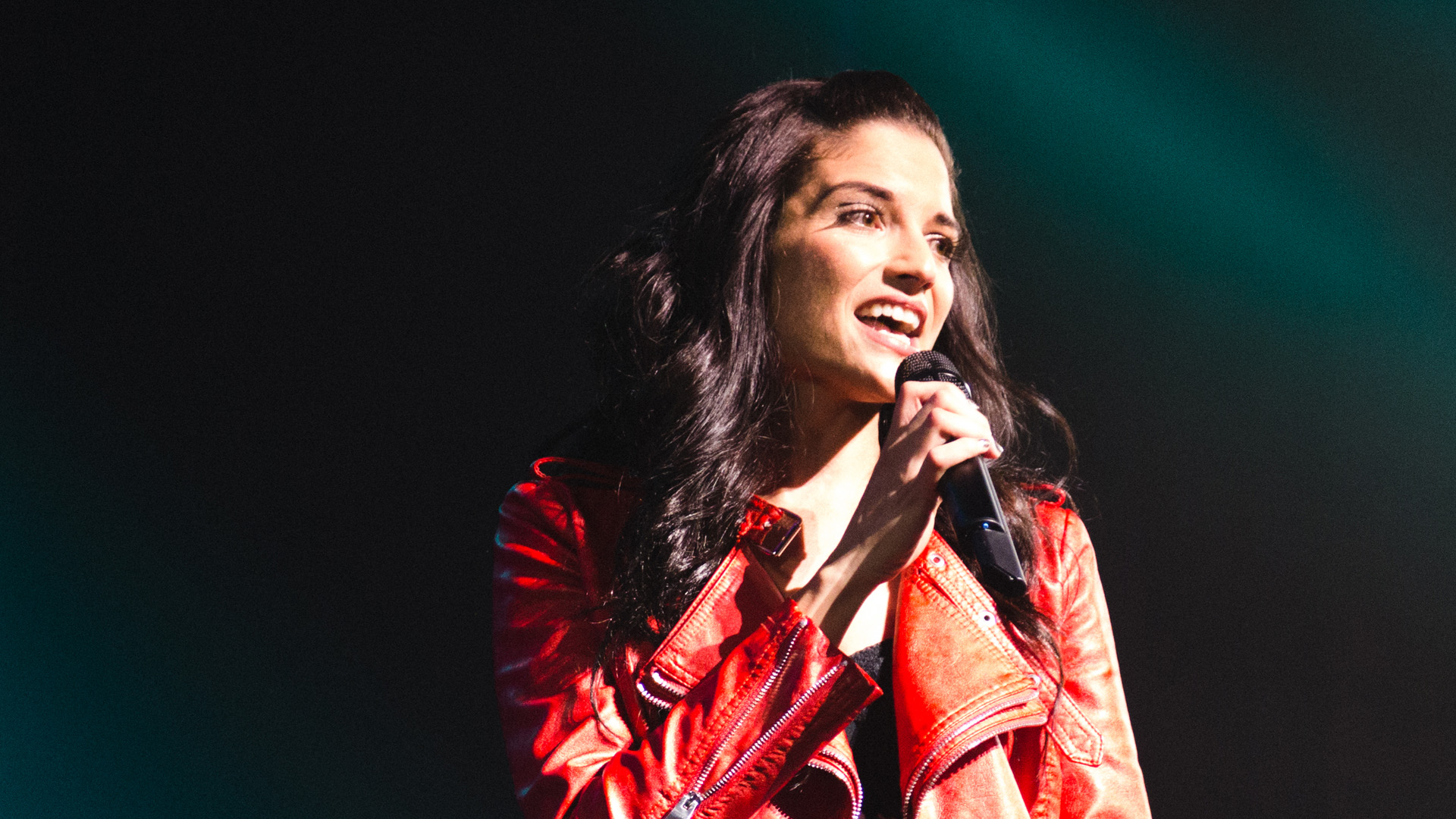 Natalia Jiménez se vuelve cómplice del amor en su concierto en Miami (FOTOS...