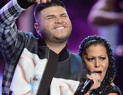 Alejandra Guzmán & Farruko sing "Adiós" at Premios tu Mundo 2015
