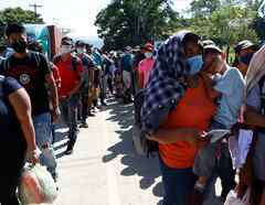 caravana de migrantes en honduras.jpg