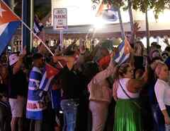 Manifestantes en Miami a favor de Cuba