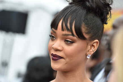 Rihanna en un evento en 2015