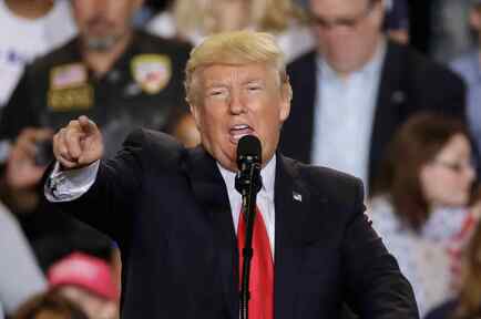 Trump lanzó críticas incisivas contra la prensa nacional durante un acto en Pensilvania