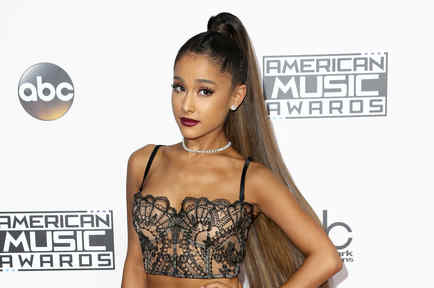 Ariana Grande en los American Music Awards 2017