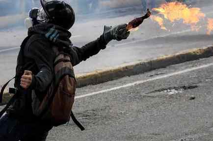 Tensión en las calles de Venezuela hasta el final