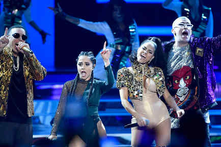 Daddy Yankee, Becky G, Natti Natasha y Bad Bunny en Billboard Latin Music Awards 2018