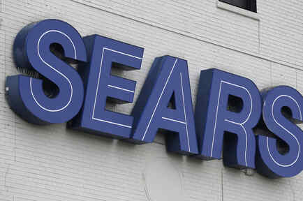 Esta imagen del 15 de octubre de 2018 muestra el letrero de una tienda Sears en Hackensack, Nueva Jersey.