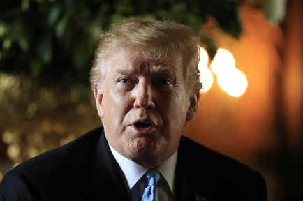 El presidente Donald Trump  durante una conferencia en su residencia en Mar-a-Lago, en Florida. 