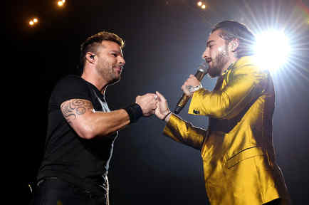 Maluma y Ricky Martin en concierto en el Forum