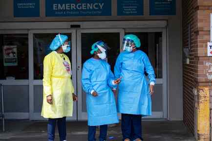 Covid nurses outside of ER