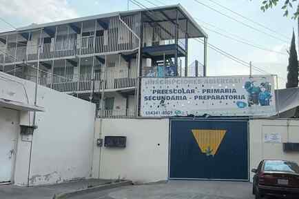 Escuela de la alcaldía Iztapalapa donde fue apuñalada una adolescente por su novio