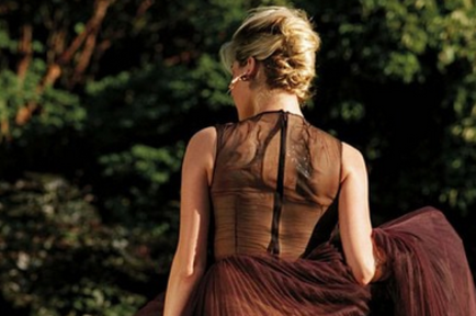 Kate Upton en un vestido transparente en Instagram