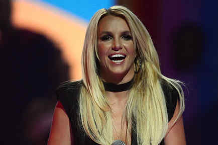 Britney Spears sonriendo
