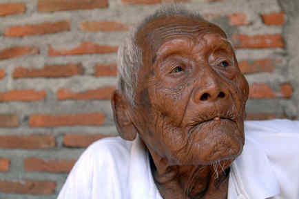  Oldest man in the world 