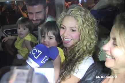 Shakira, Pique, Milan y Sasha en Barranquilla, Colombia