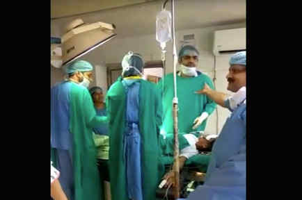Un bebé muere en plena cesárea mientras dos médicos discuten (VIDEO) 