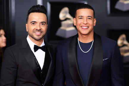 Luis Fonsi con Daddy Yankee en los Grammys 2018