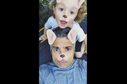 Jaime Camil con su hijo