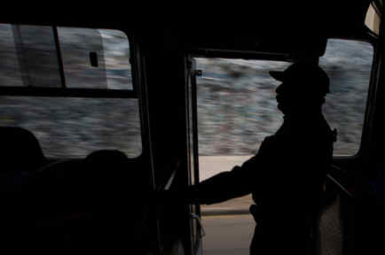 Campaña para el cese del robo en autobuses en México en una imagen de archivo