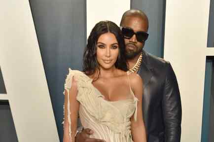Kim Kardashian y Kanye West, en la Vanity Fair Oscar's Party 2020