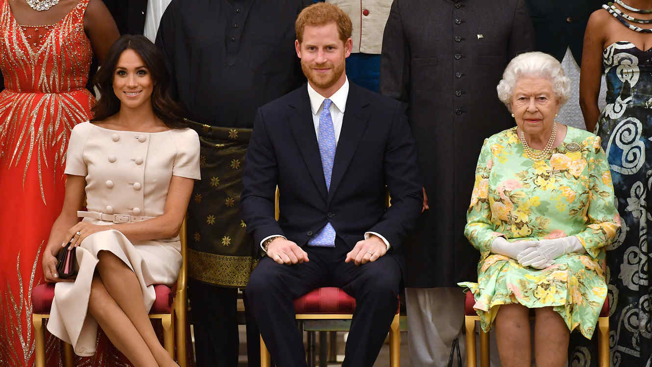 Isabel II con los duques de Sussex