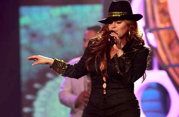 Jenni Rivera cantando en los Premios Billboard de la Música Latina 2009