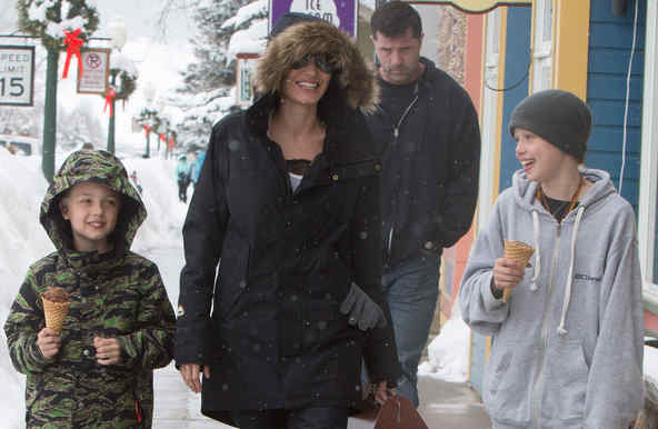 Angelina Jolie y sus hijos en Colorado
