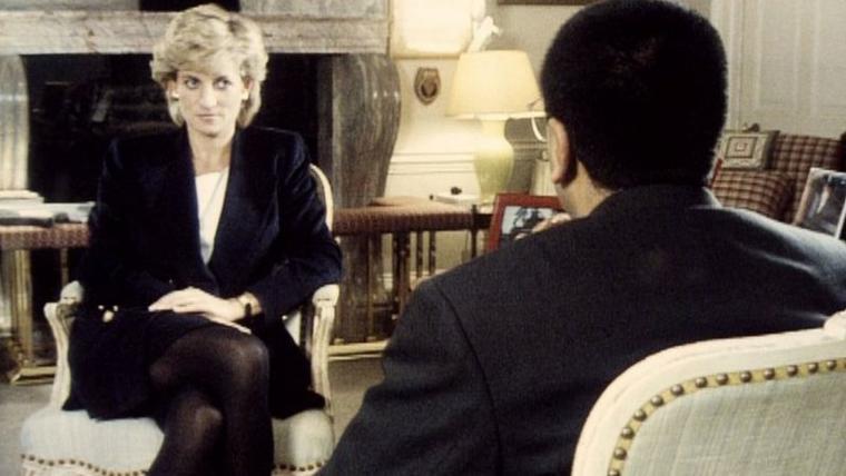 La entrevista de periodista Martin Bashir con la princesa Diana fue transmitida en 1995.