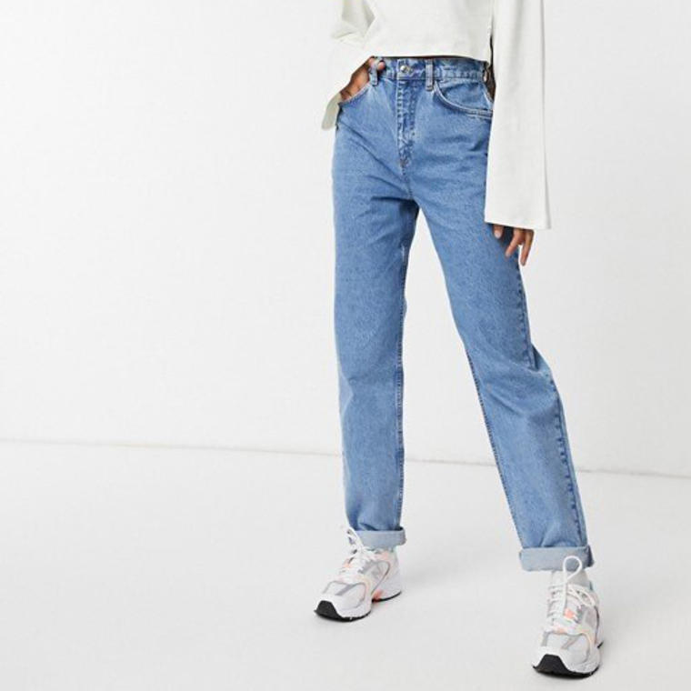 ASOS DESIGN high rise 'slouchy' mom jeans in brightwash - Asos
