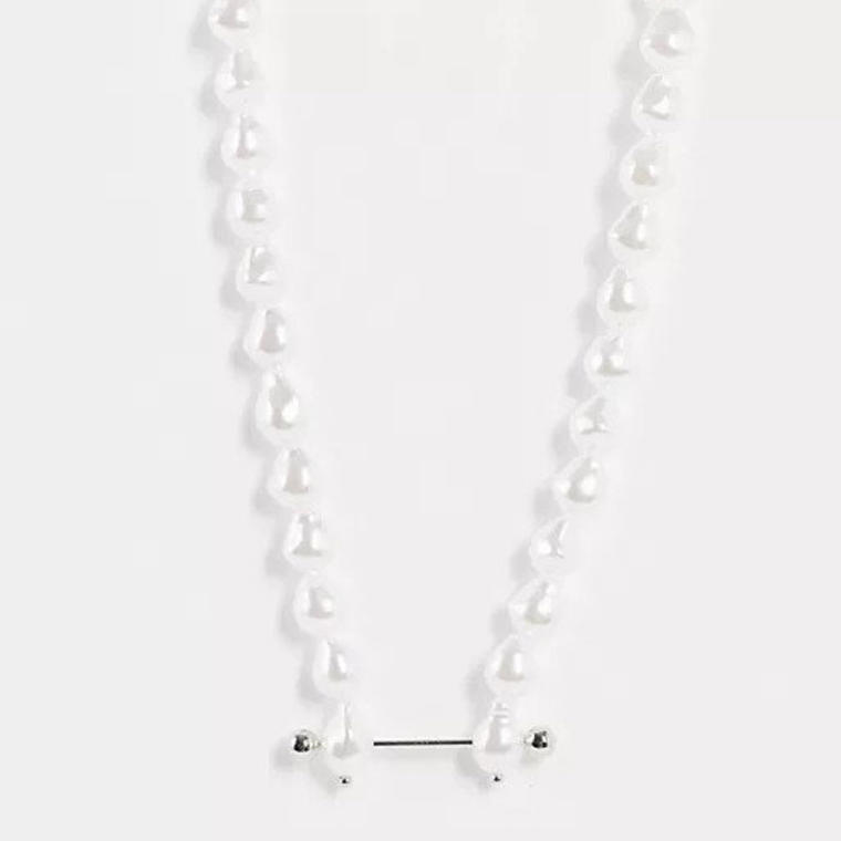 ASOS DESIGN necklace with pearl and bar stud pendant in silver tone - Asos