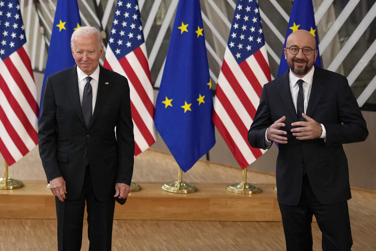 El presidente del Consejo Europeo, Charles Michel, y el presidente de Estados Unidos, Joe Biden