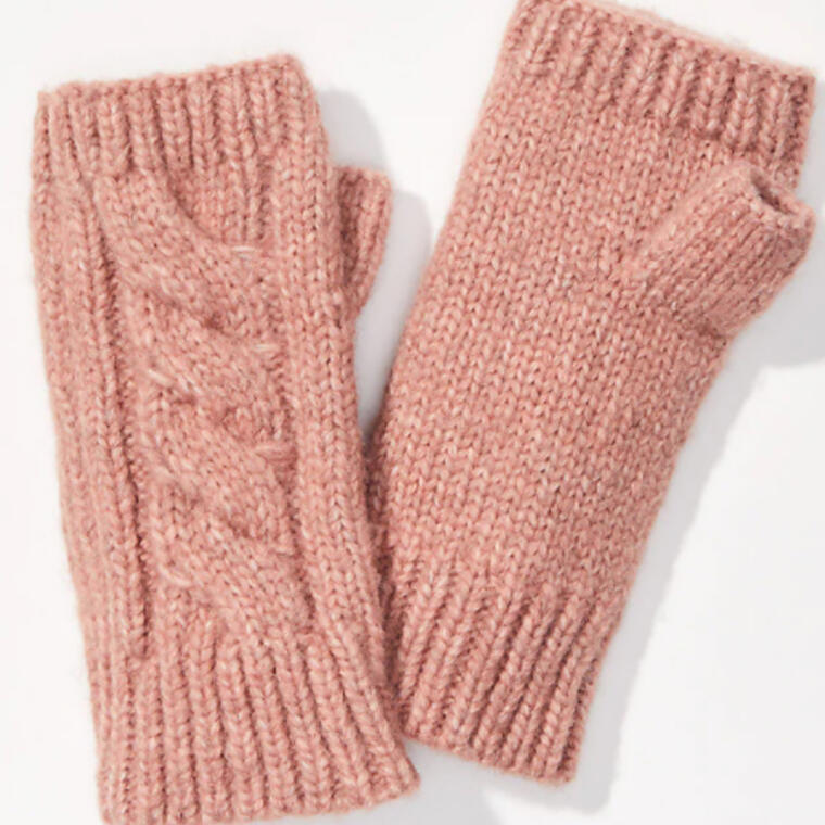 Cable Fingerless Gloves Pink