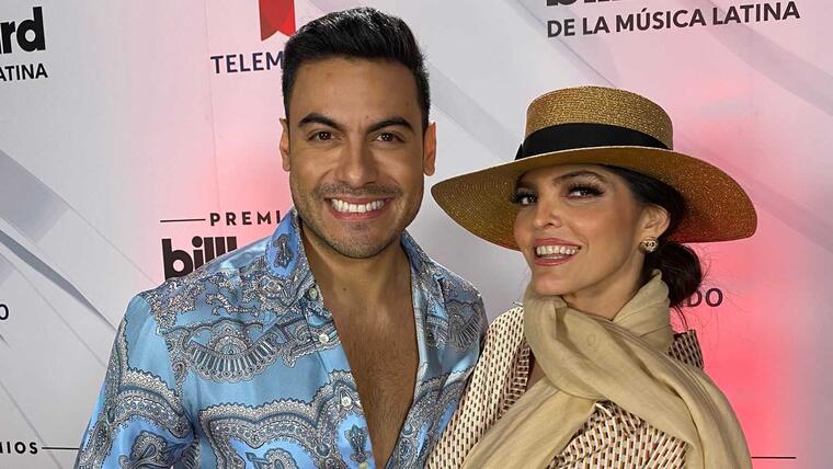 Carlos Rivera y Ana Bárbara en el backstage de los Premios Billboard de la Música Latina 2021