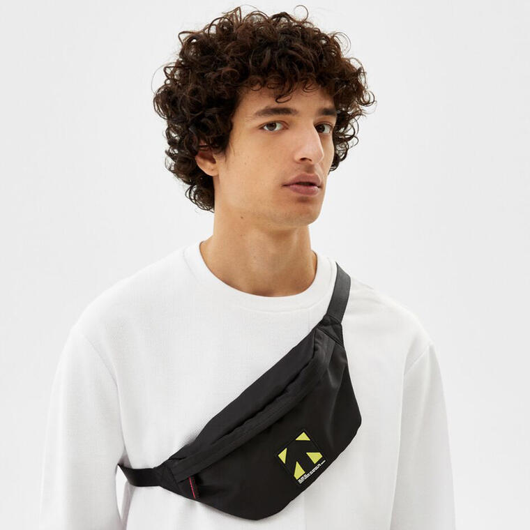 Fanny pack with patch - Bershka
