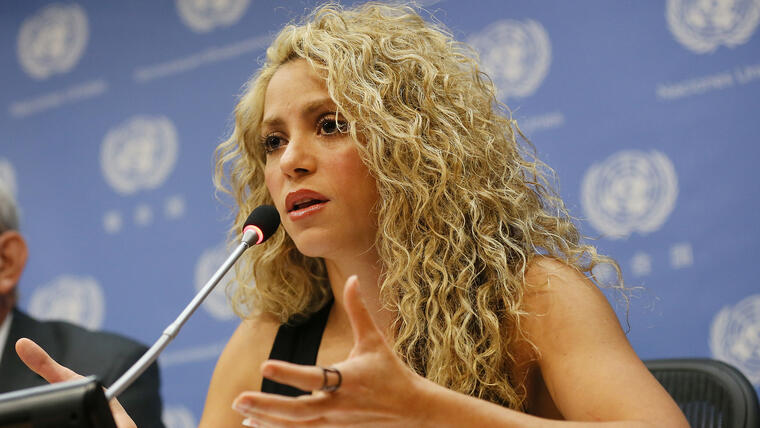 Shakira durante una conferencia de prensa en 2015