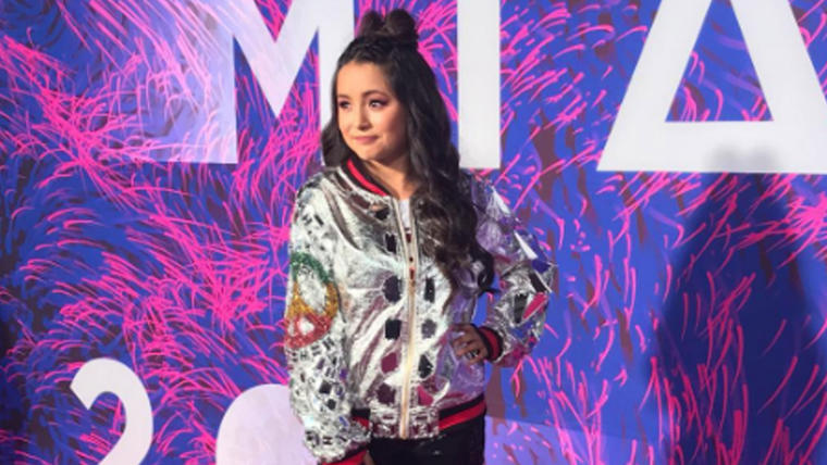 La quinceañera Rubí fue abucheada en los Premios MTV