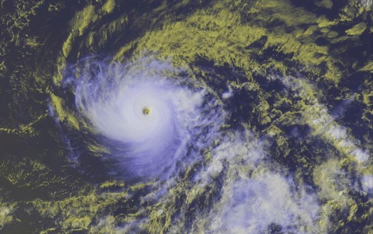 Imagen de satélite del huracán Héctor este martes.