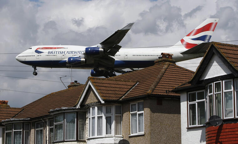 Imagen de archivo de un vuelo de British Airways en las proximidades de Londres (Reino Unido). 