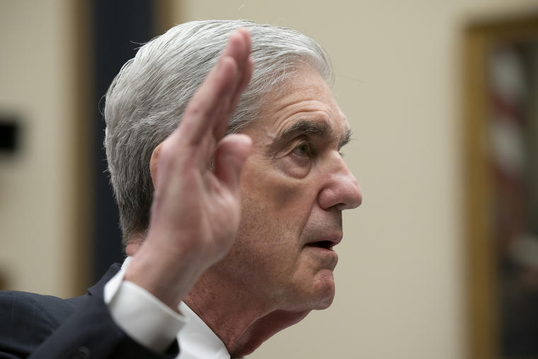 El ex fiscal especial Robert Mueller durante su testimonio ante el Comité de Inteligencia de la Cámara de Representantes el 24 de julio de 2019. 