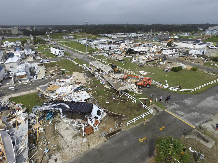 Imagen de la destrucción causada por un tornado debido al huracán Dorian en el estado de Carolina del Norte. 