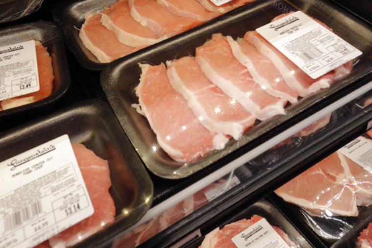 Carne de cerdo es vista en una tienda en River Ridge, Louisiana, en 2018 