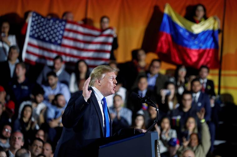 Trump habla de la crisis en Venezuela en febrero de 2019 en Florida. 