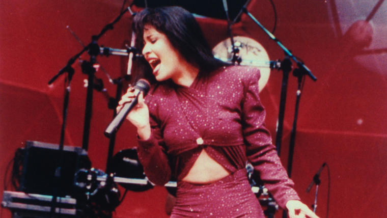 Selena Quintanilla en concierto