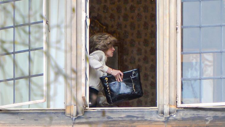 Kristen Stewart como la princesa Diana en el set de 'Spencer'