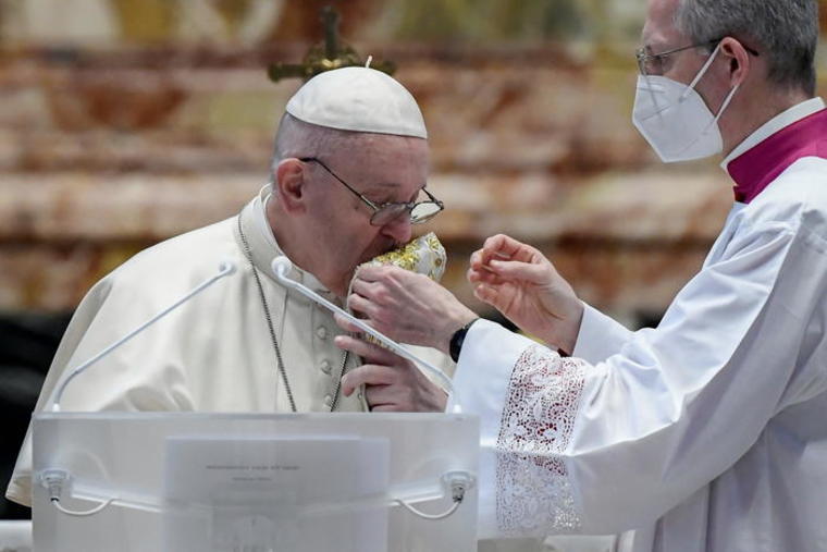 Pope Francis delivers his Urbi et Orbi blessing, at the Vatican