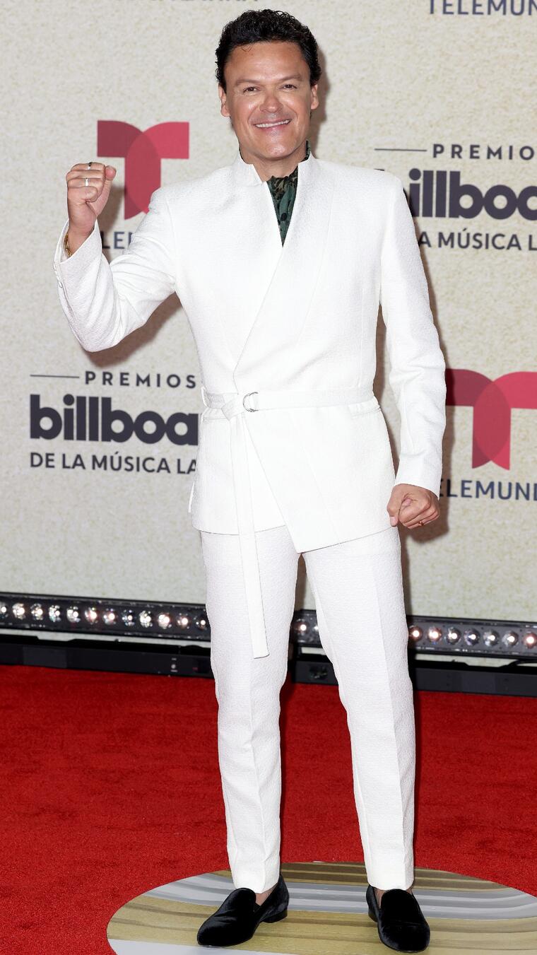Pedro Fernández en la red carpet de los Premios Billboard 2021   
