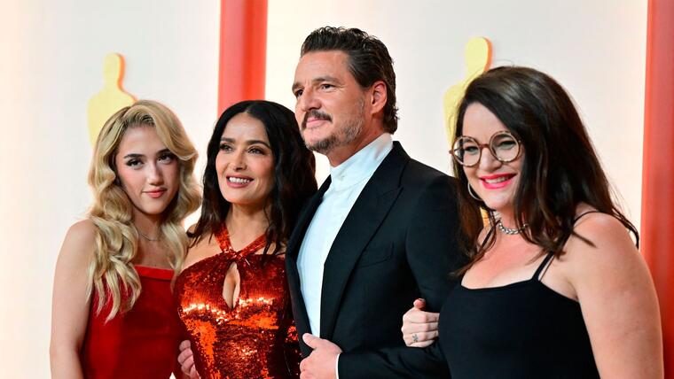 Los Oscar: Latinos destacan en la nueva alfombra champagne del Dolby Theater