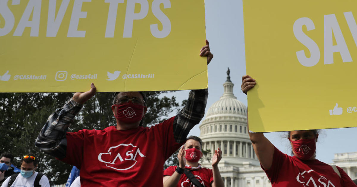 A court case against immigrants with TPS obtengan the green card