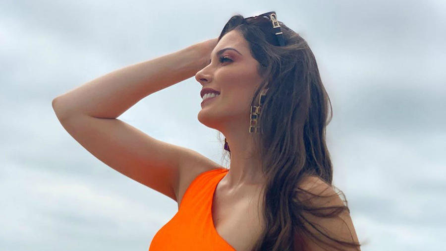 Cristina Hidalgo, Miss Ecuador 2019, Miss Universo 2019 posa en traje de baño