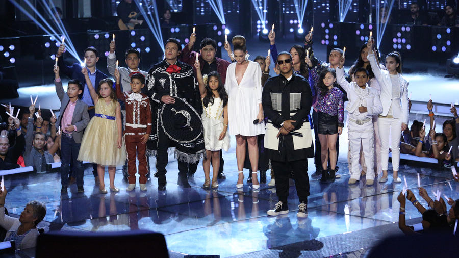 Natalia Jiménez Pedro Fernández Daddy Yankee y los concursantes en la primera noche de la Etapa Final de La Voz Kids