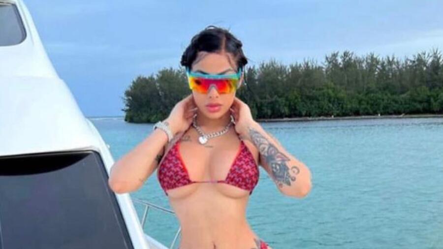 Yailin, La Más Viral, en sexy bikini.
